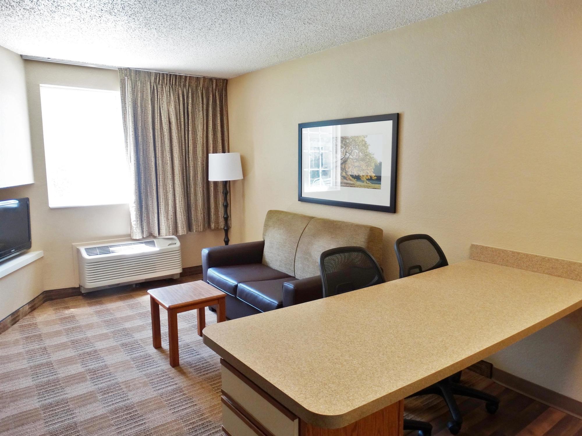 Extended Stay America Select Suites - Orlando - Lake Mary - 1040 Greenwood Blvd Exterior foto