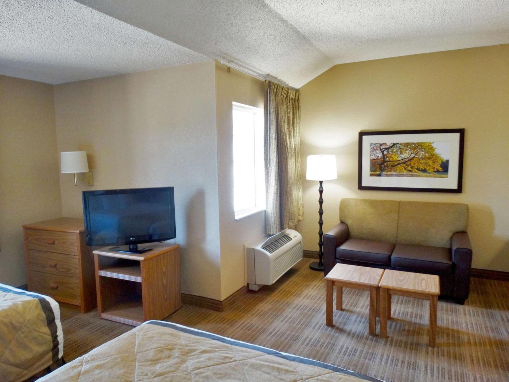 Extended Stay America Select Suites - Orlando - Lake Mary - 1040 Greenwood Blvd Exterior foto