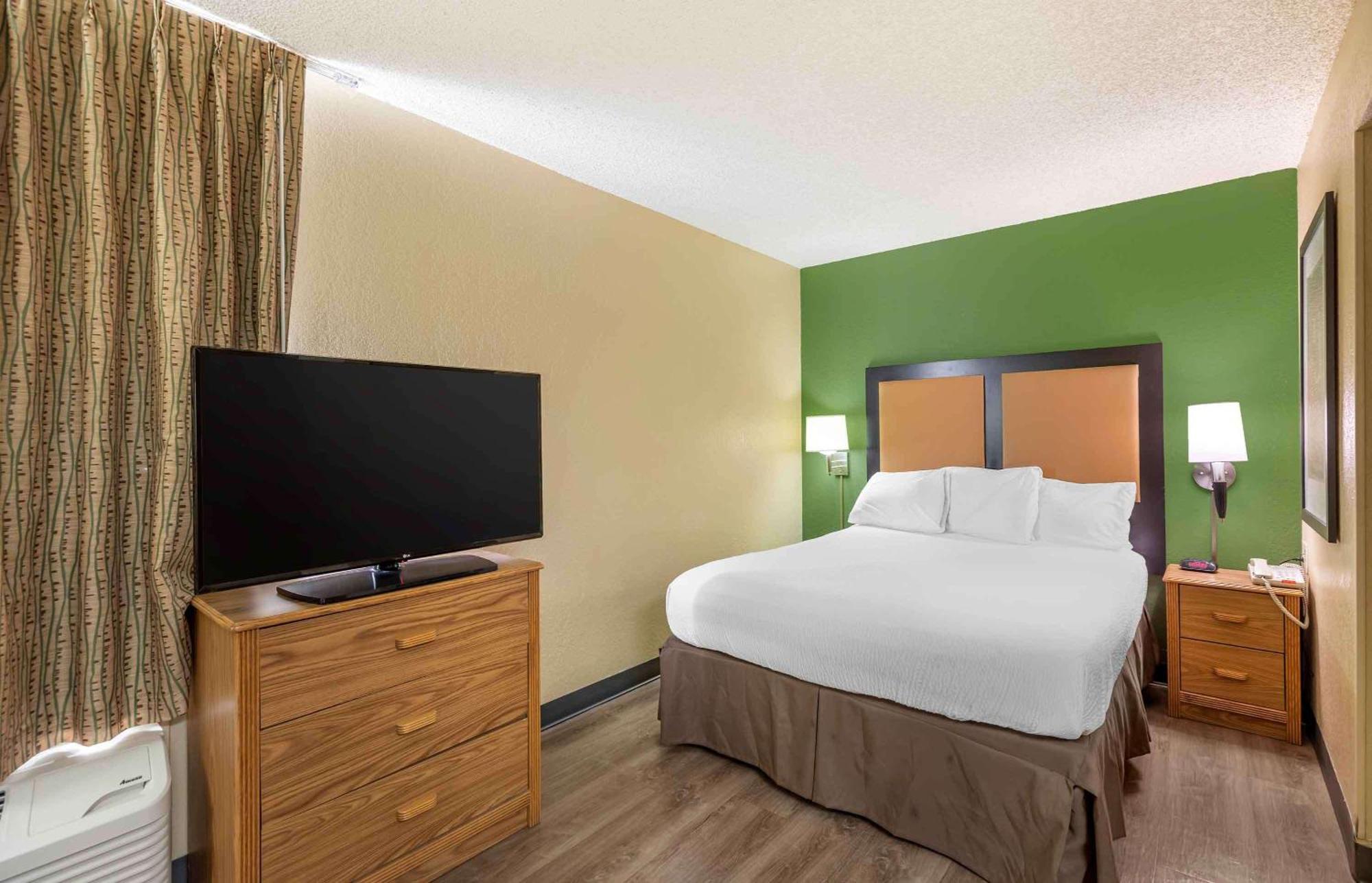 Extended Stay America Select Suites - Orlando - Lake Mary - 1040 Greenwood Blvd Exterior foto